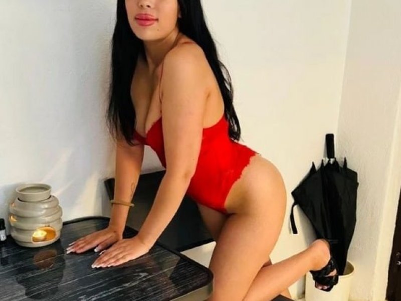 sexkontakte-in-bremgarten-jessy-19-jahre-enge-echt-geile-mose