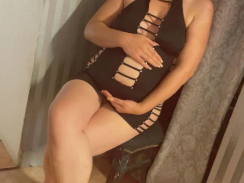 tabulose-schwangere-in-steffisburg-blasgeiles-girl