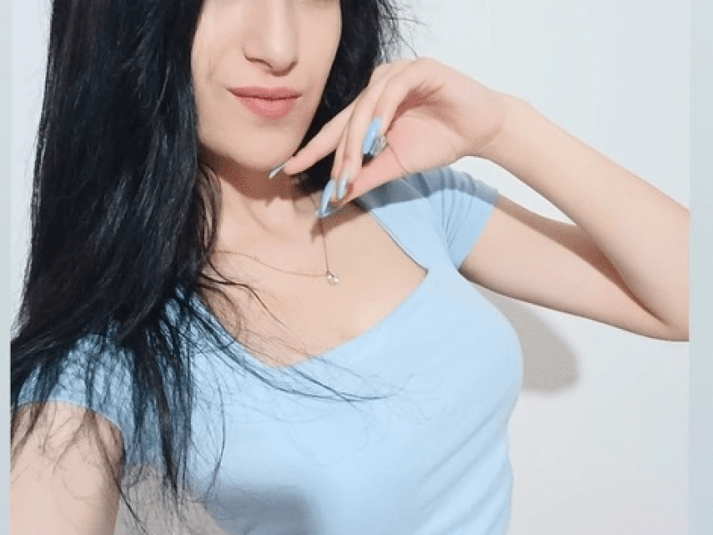 sextreffen-in-frankfurt-am-main-viki-18-jahre-sex-geschick-und-leidenschaft