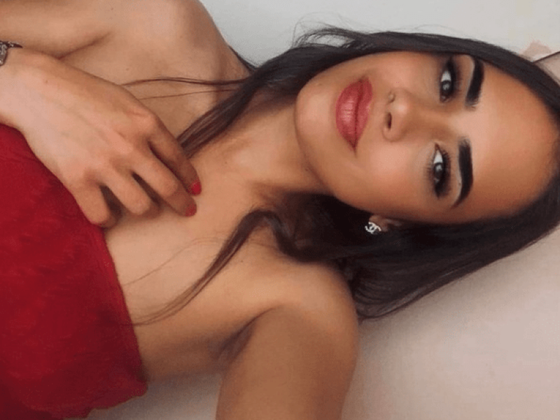 sex-in-heilbronn-jennyfer-19j-aufgeschlossene-geliebte-muse-oder-herrin-sein