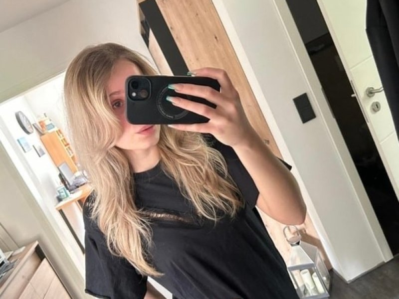 real-german-girl-eva-19-jahre-grosser-arsch-liebe-sex