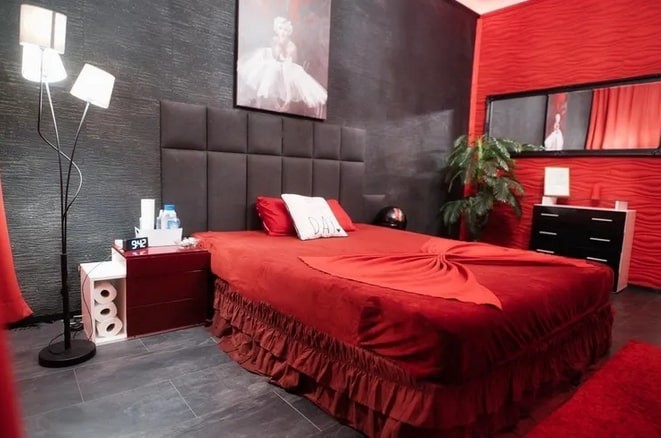 haus-kitty-in-essen-heisse-miezen-geile-datesin-privaten-ambiente-big-2