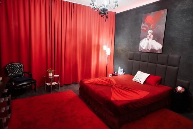 haus-kitty-in-essen-heisse-miezen-geile-datesin-privaten-ambiente-big-1