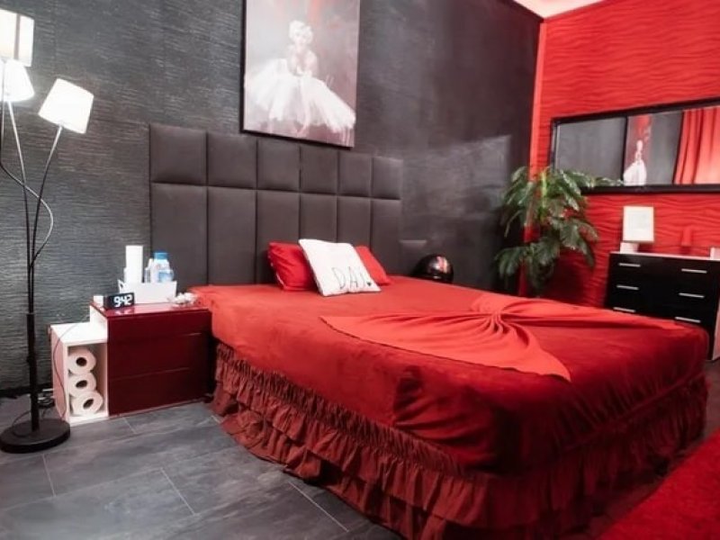 haus-kitty-in-essen-heisse-miezen-geile-datesin-privaten-ambiente-small-2