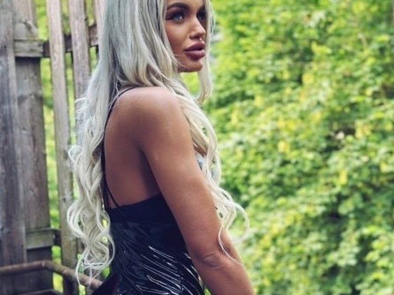 huren-hostessen-in-kolnjasmine-22-jahre-top-service-small-3