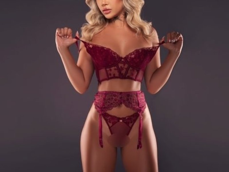 party-girl-in-stuttgart-alicia-20-jahrediskret-charmant-und-sexy