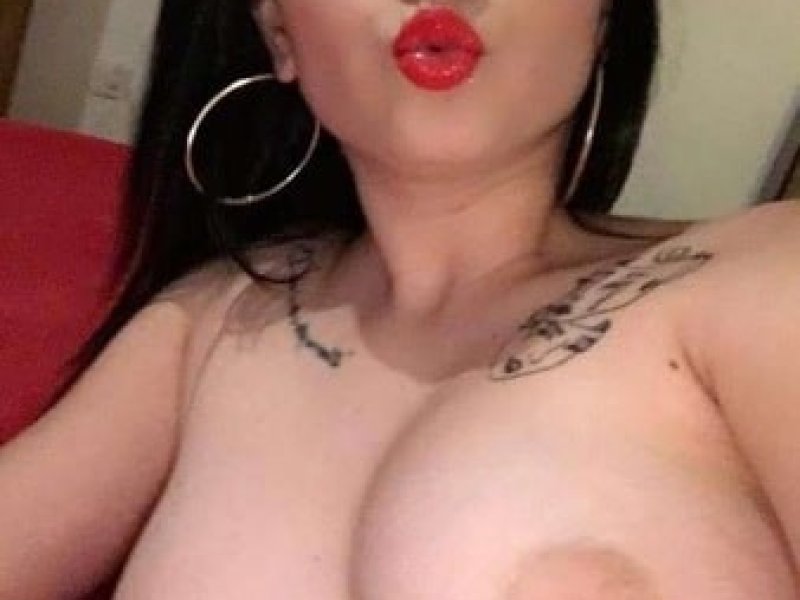 sextreffen-neuwiedsusse-sofya-22-jahre-lustvolle-prickelnde-leidenschaft-erleben-small-1