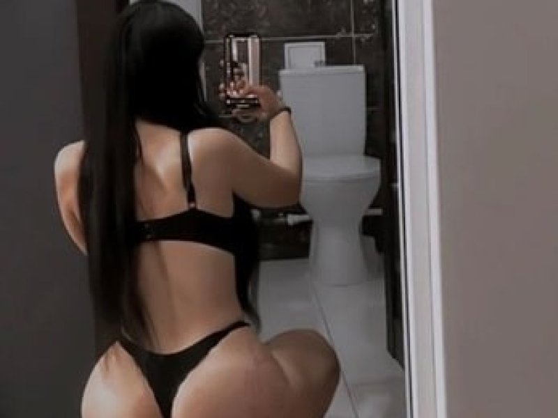 jessy-21-jahre-neu-in-viersen-heisses-sex-abenteuer-small-1