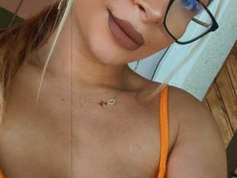 rina-22-jahre-at-rinarina12345-onlineservice