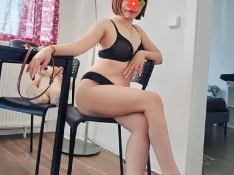 erotik-wurzenheiss-und-sexy-mai-anh-28-jahre-susse-asiatische-fee