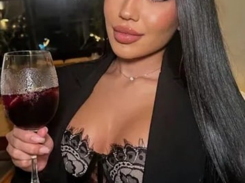 sextreffen-essenelena-26j-escort-nur-hausbesuche-hotelbesuchegerne-auch-ein-dreier-mit-meiner-freundin-party-girl
