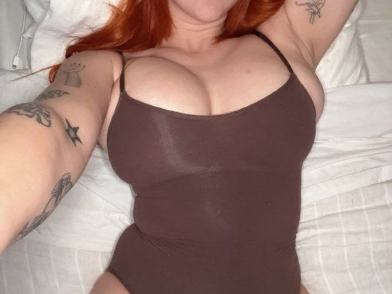 ich-bin-ein-escortgirl-das-jetzt-verfugbar-ist-small-1