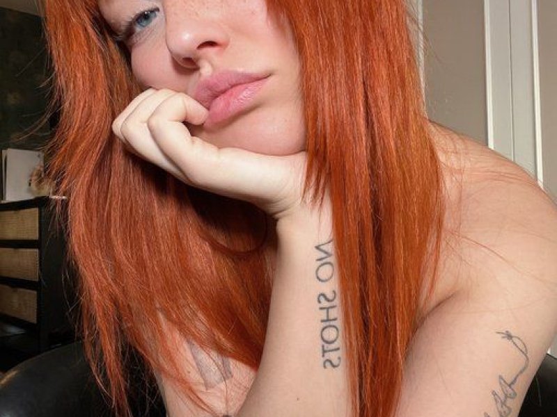 ich-bin-ein-escortgirl-das-jetzt-verfugbar-ist-small-4