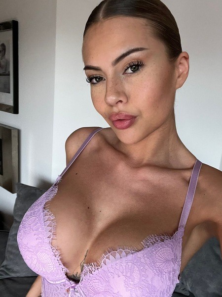 lola-21-jahre-junghamburg-hamm-zusammen-spass-haben-big-2