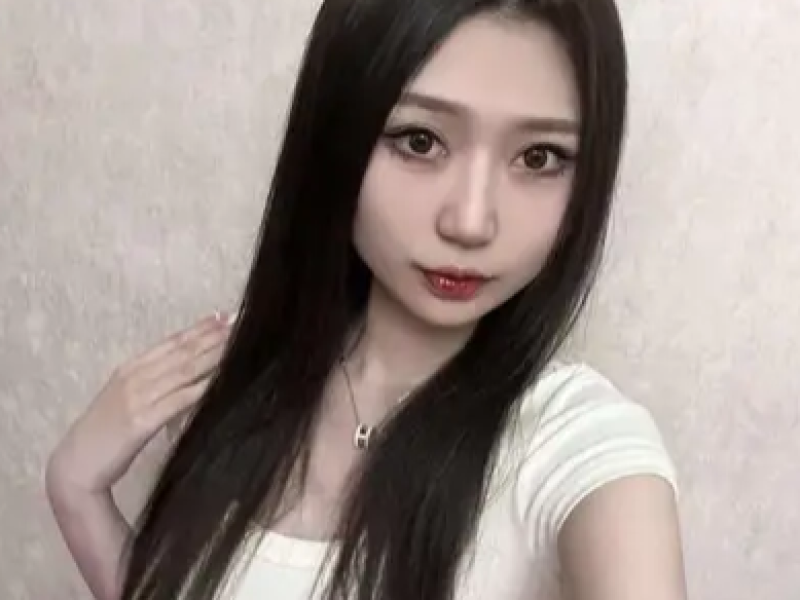 neu-in-mulheim-susse-tina-aus-japan-24j-geilen-sex-small-2