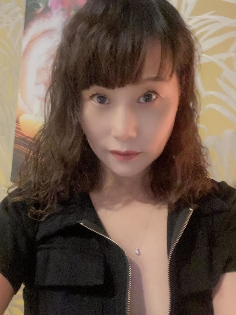 lisa-24-jahre-asiatisch-massagen-big-2