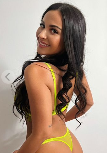 sabina-neu-in-ratingenscharfes-luder-mit-sexy-rundungen-big-0