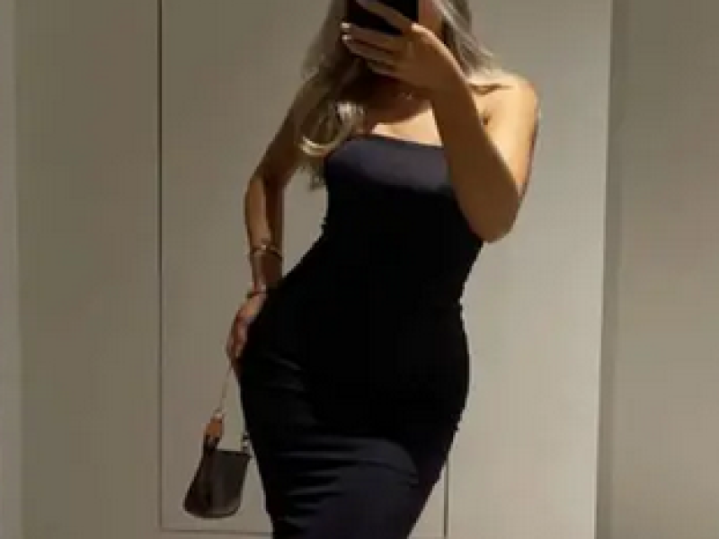 mia-heisse-deutsche-blondinesexy-kurven-knackigen-hintern-small-3