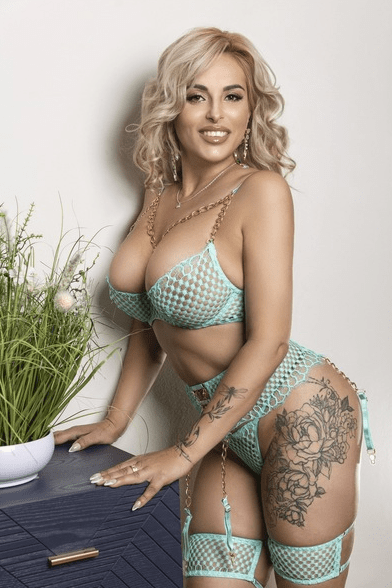 sex-in-augsburg-sexy-annet-geile-zeit-ein-wilder-teufel-und-eine-gottin-big-0